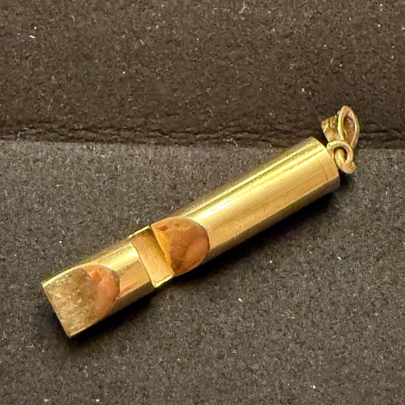Vintage 14K Solid Yellow Gold Working Whistle Pendant VGC Mad Men Inspired :)
